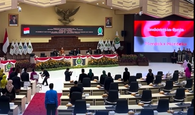 Paripurna Peringatan HUT ke-67 Provinsi Kaltim