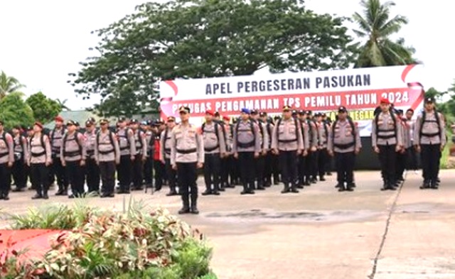 apel pergeseran pasukan Polres Kukar