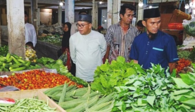 harga bahan pokok di Pasar Petung