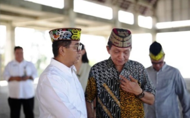 Lamin Adat Dayak Kaltim