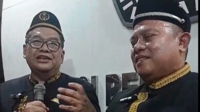 Awang Yacoub Luthman dan Akhmad Zais