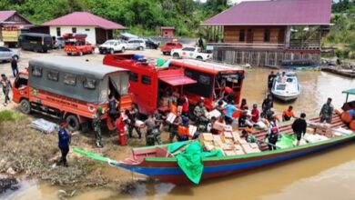 distribusi bantuan korban banjir mahakam ulu