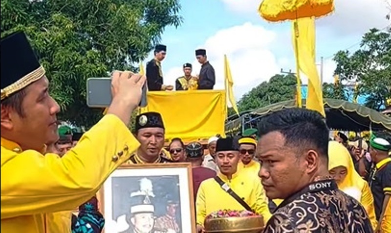 pemakaman Sultan Gunung Tabur