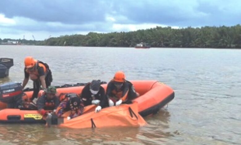 korban kecelakaan kapal di anggana