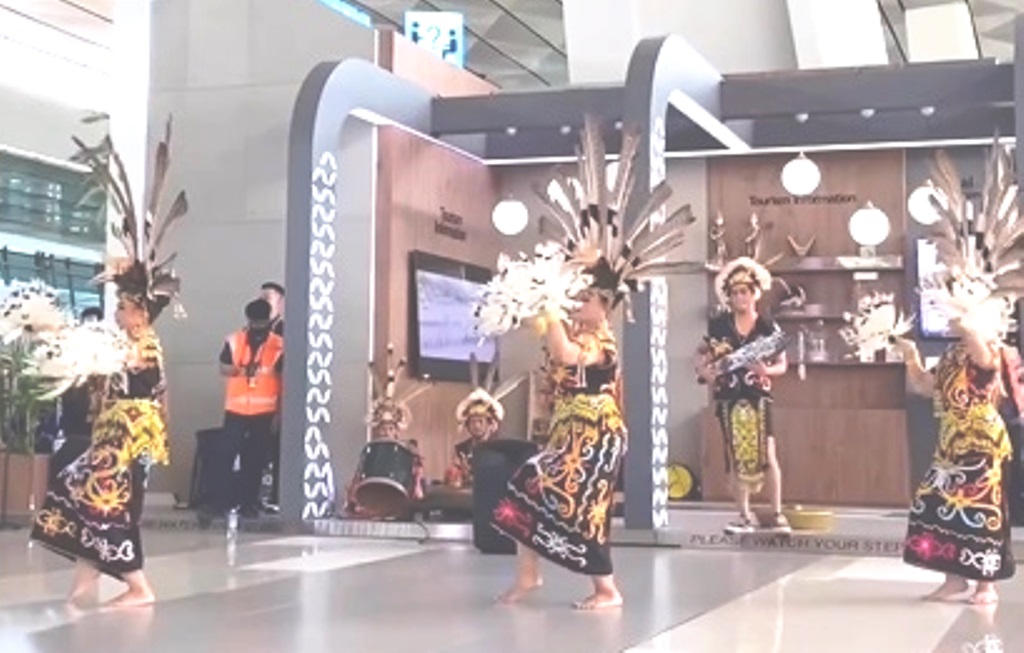 pesona Kalimantan Timur di Bandara Soetta