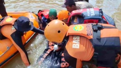 tim SAR evakuasi korban tenggelam di Sungai Mahakam Samarinda