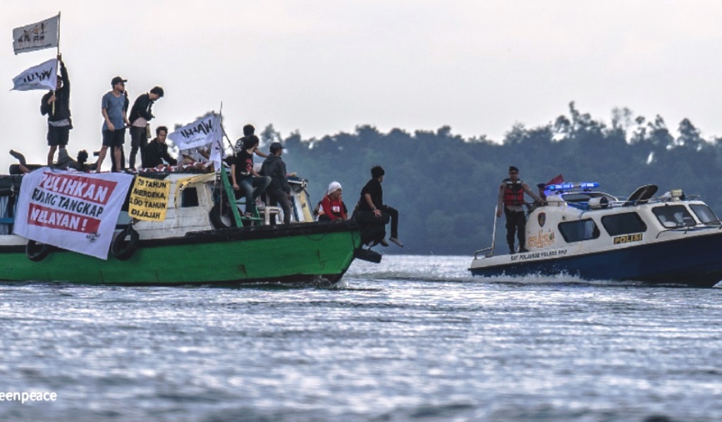 aktivis jembatan pulau balang