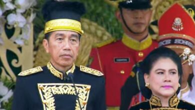 baju adat Jokowi HUT ke-79 Kemerdekaan