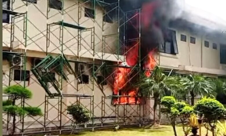 Kebakaran gedung DPRD Kukar