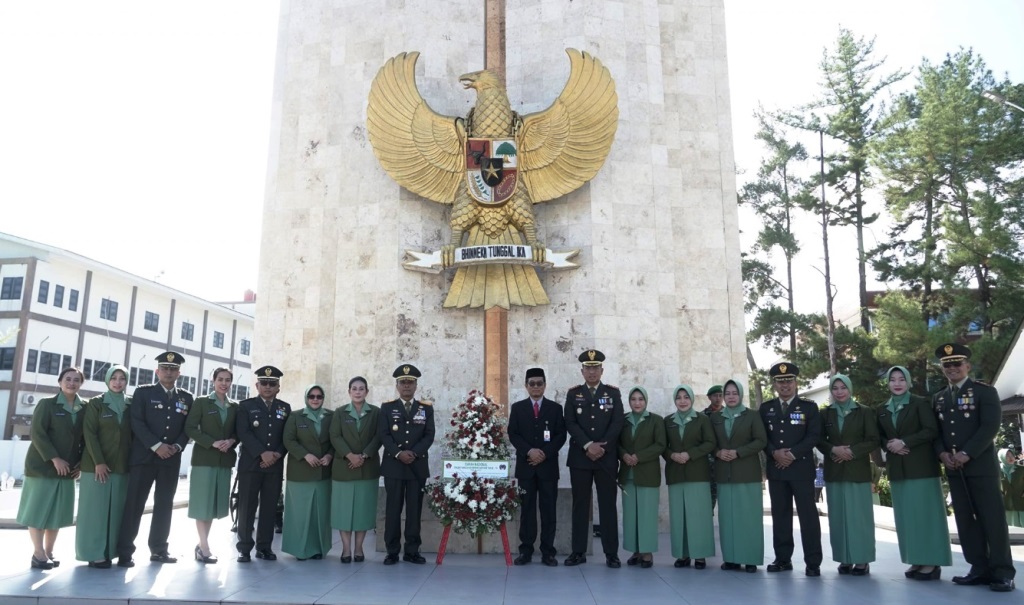 upacara ziarah nasional HUT TNI