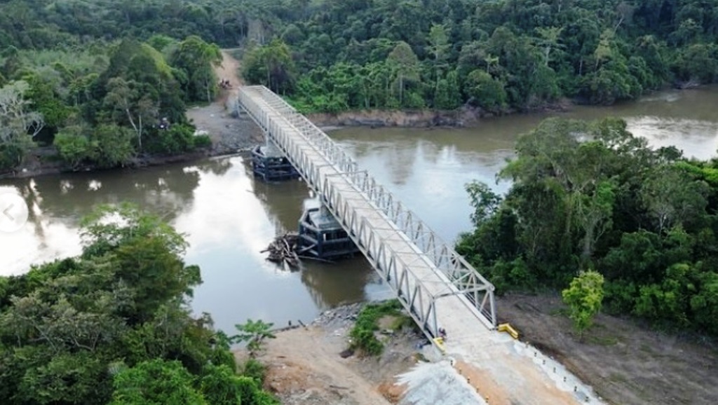 Jembatan Nasional Mahakam Ulu