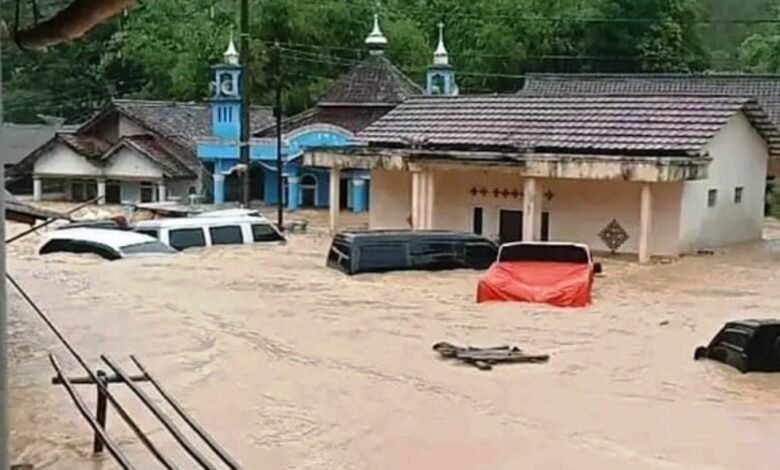 banjir bandang Sukabumi