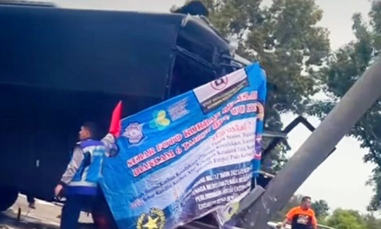 kecelakaan bus Brimob