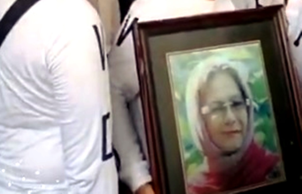 Bunda Iffet meninggal