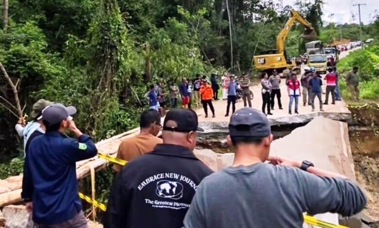 Longsor Jalan Berau