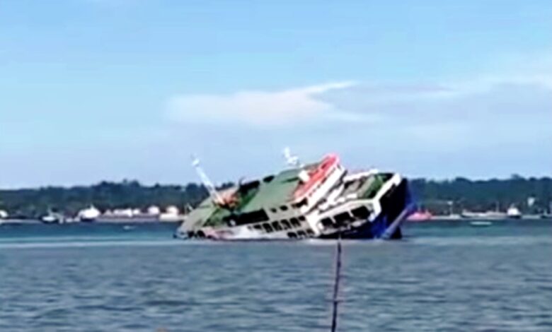 kapal feri tenggelam Penajam