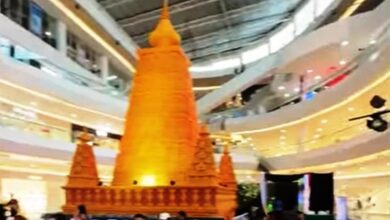 Miniatur Candi Mahabodhi Samarinda