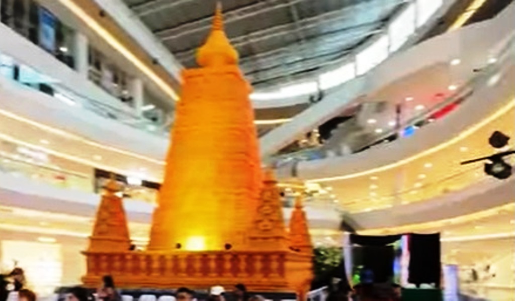 Miniatur Candi Mahabodhi Samarinda