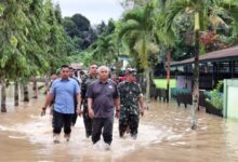 banjir Yonif 611/Awang Long