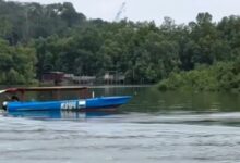 kapal listrik tenaga surya