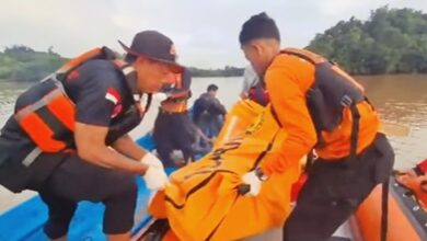 warga Embalut tenggelam