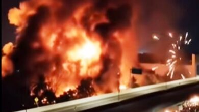 Gedung DPRD Makassar Dibakar