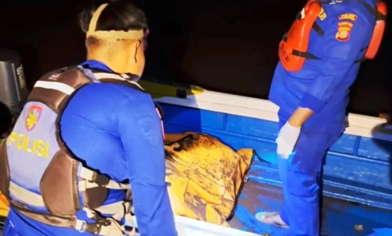 jenazah pria Sepatin