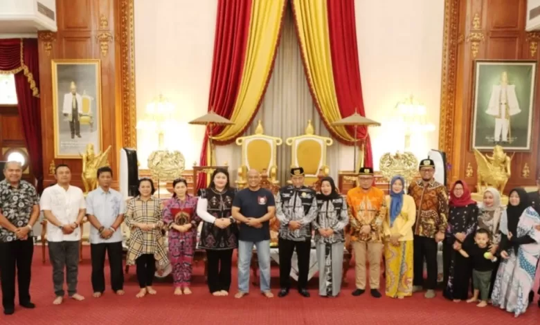 Wakapolda Kaltim silaturahmi Sultan