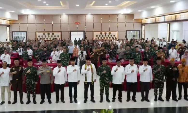 Menkopolkam Djamari Chaniago