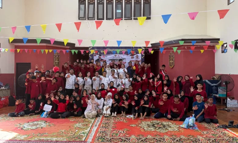 Foto bersama PC TIDAR Samarinda dan anak-anak UPTD Panti Sosial Asuhan Anak Harapan usai mengikuti rangkaian perlombaan dalam memeriahkan HUT ke-81 Kemerdekaan RI.